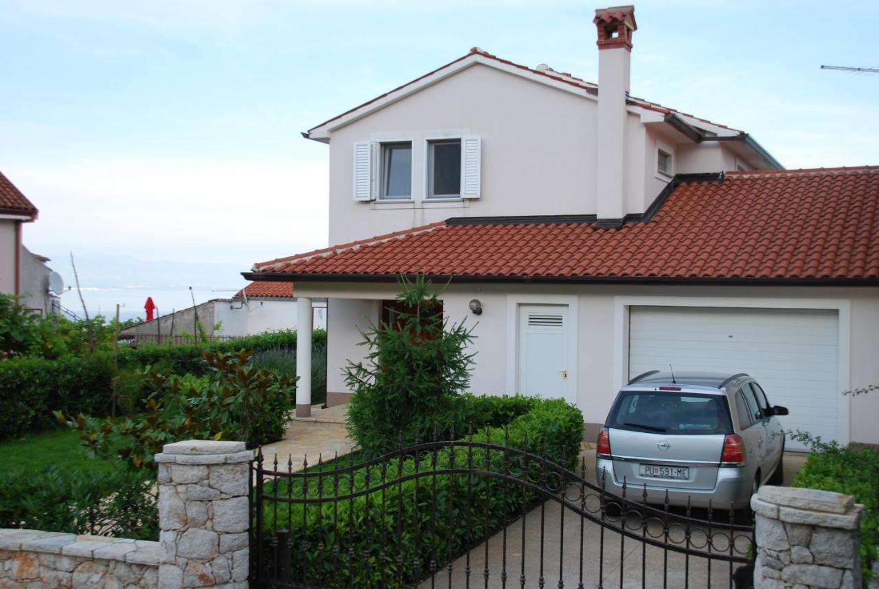Villa Stasja เบรอเซส ภายนอก รูปภาพ